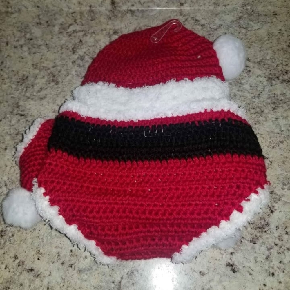 Baby Santa Crochet Set - Picture 5 of 7